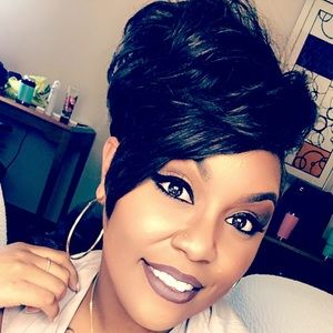 Meet your Posher, Andrea